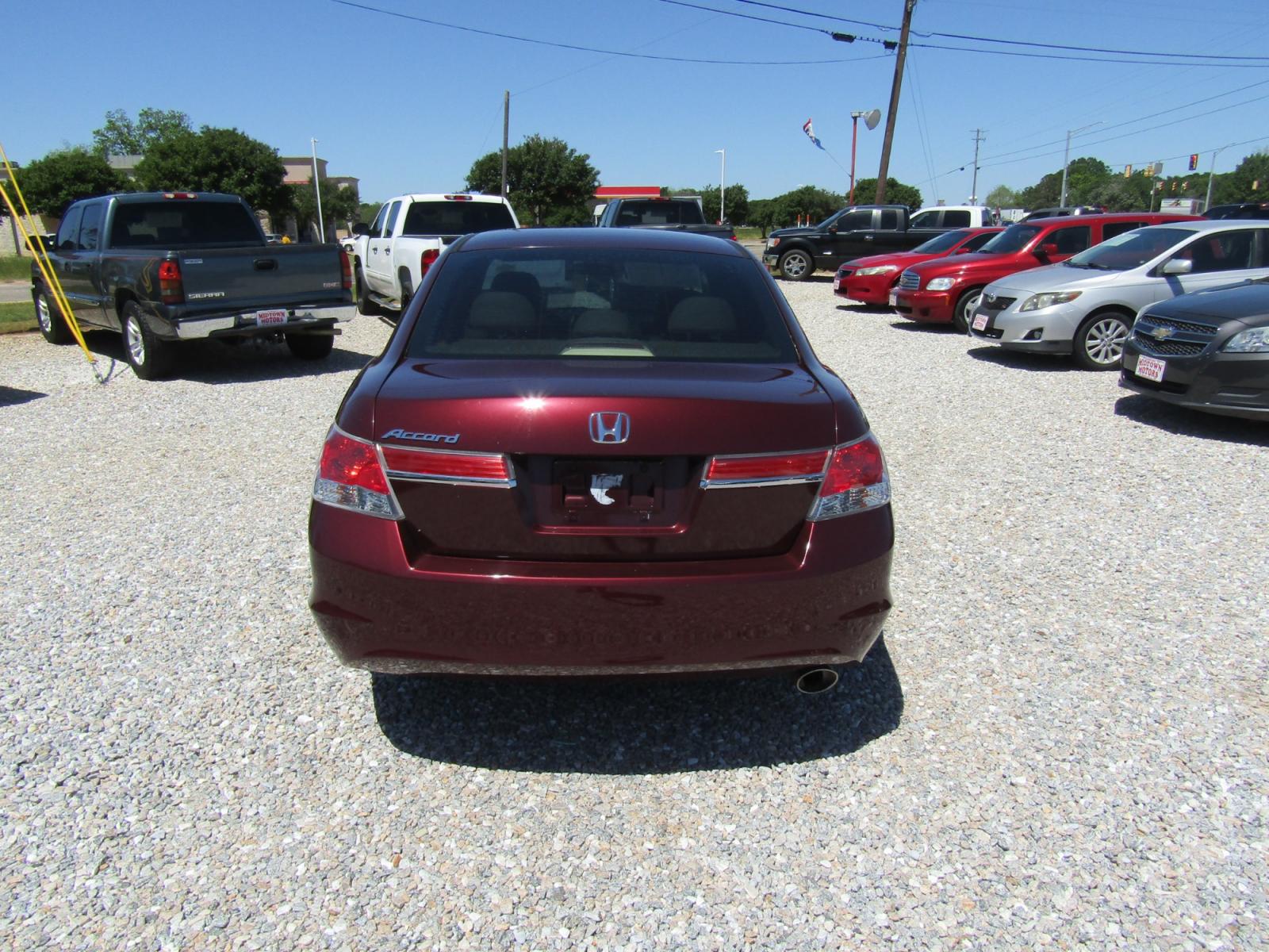 2012 Maroon /Tan Honda Accord (1HGCP2F35CA) , Automatic transmission, located at 15016 S Hwy 231, Midland City, AL, 36350, (334) 983-3001, 31.306210, -85.495277 - Photo #6